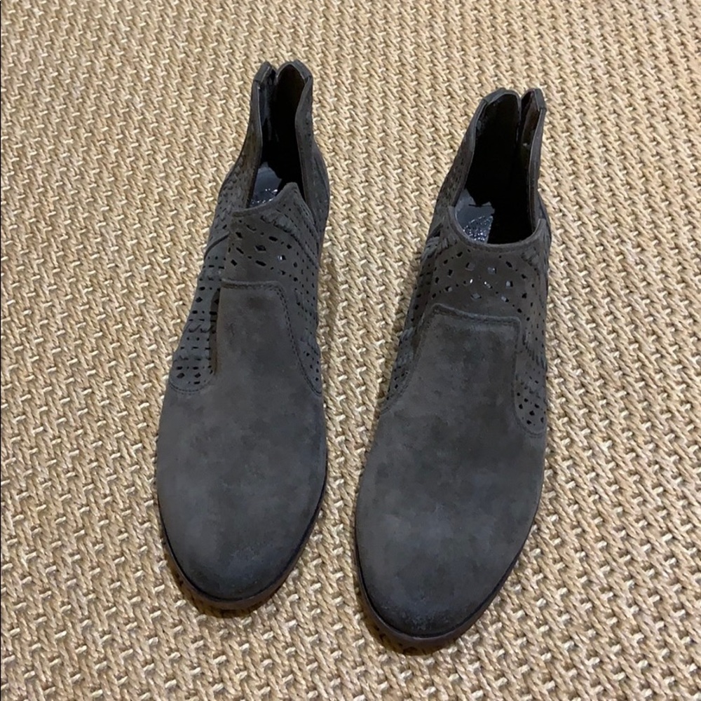 Vince camuto boots